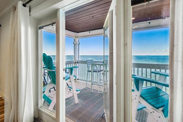 5110 COQUINA KEY DRIVE SE C, St Petersburg, FL 33705