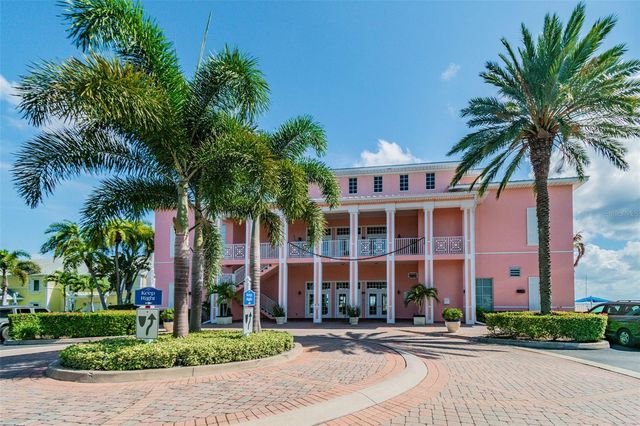 5110 COQUINA KEY DRIVE SE C, St Petersburg, FL 33705