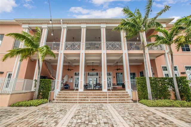 5110 COQUINA KEY DRIVE SE C, St Petersburg, FL 33705