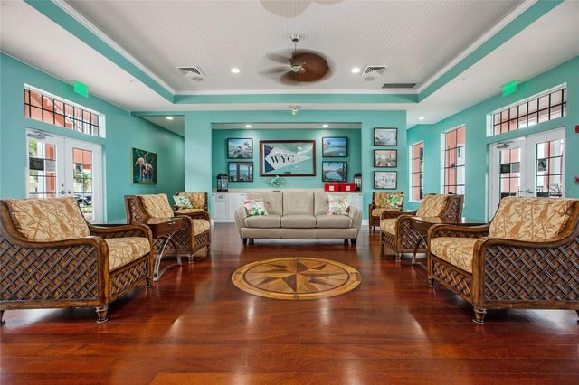 5110 COQUINA KEY DRIVE SE C, St Petersburg, FL 33705