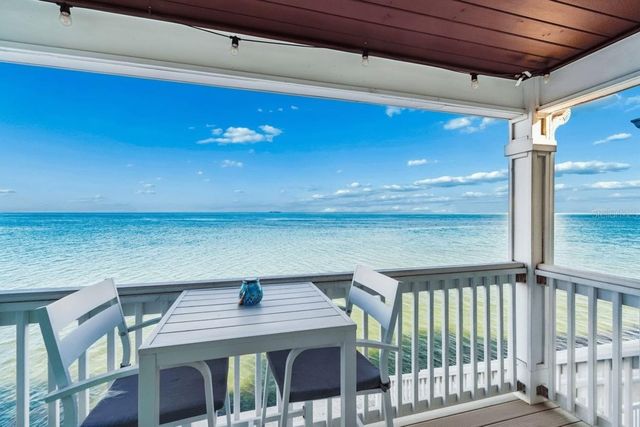 5110 COQUINA KEY DRIVE SE C, St Petersburg, FL 33705