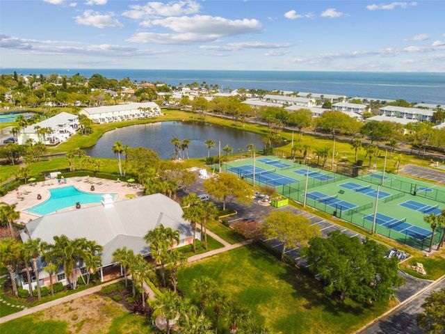 5110 COQUINA KEY DRIVE SE C, St Petersburg, FL 33705