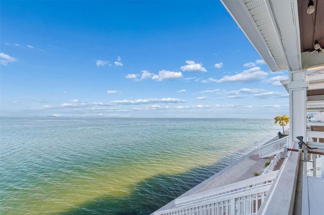 5110 COQUINA KEY DRIVE SE C, St Petersburg, FL 33705