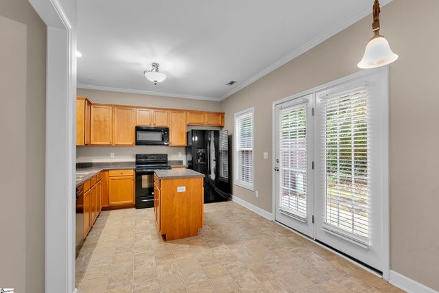 8 Amity Lane, Greenville, SC 29609
