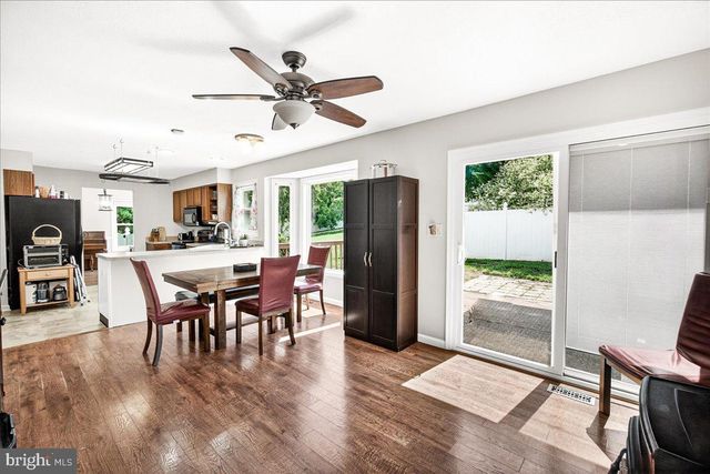 48 PERSIMMON PEAR LN, Harpers Ferry, WV 25425
