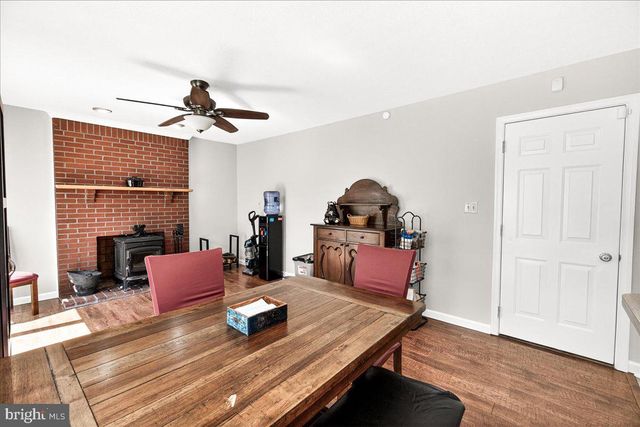 48 PERSIMMON PEAR LN, Harpers Ferry, WV 25425
