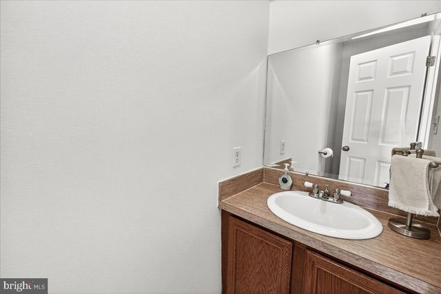 48 PERSIMMON PEAR LN, Harpers Ferry, WV 25425