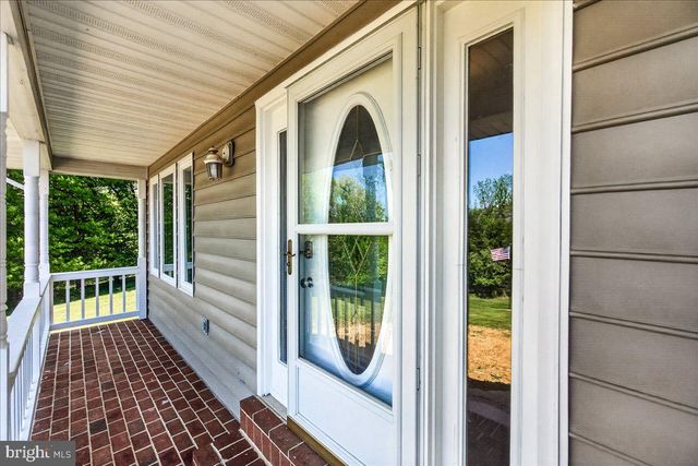 48 PERSIMMON PEAR LN, Harpers Ferry, WV 25425