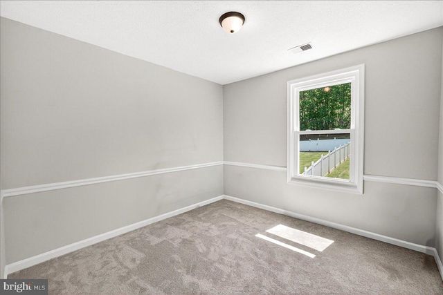 48 PERSIMMON PEAR LN, Harpers Ferry, WV 25425