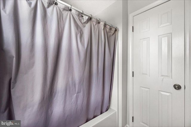 48 PERSIMMON PEAR LN, Harpers Ferry, WV 25425