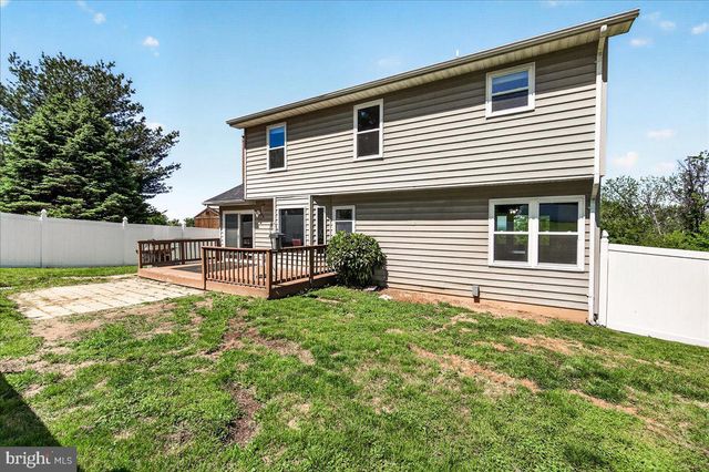 48 PERSIMMON PEAR LN, Harpers Ferry, WV 25425