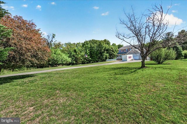 48 PERSIMMON PEAR LN, Harpers Ferry, WV 25425