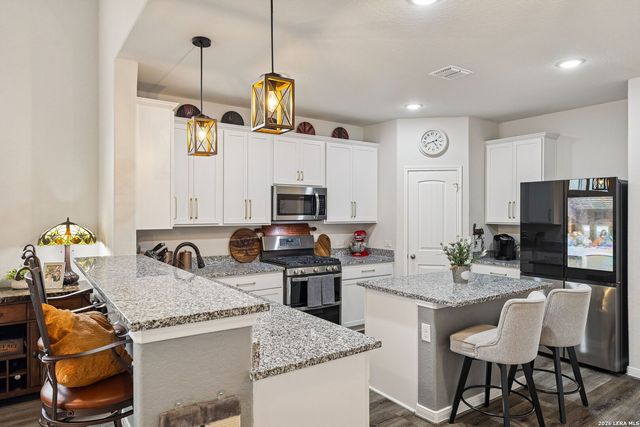 199 Josh, San Antonio, TX 78253