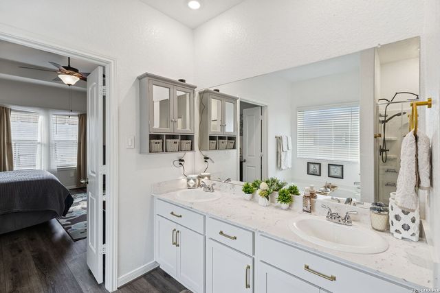 199 Josh, San Antonio, TX 78253