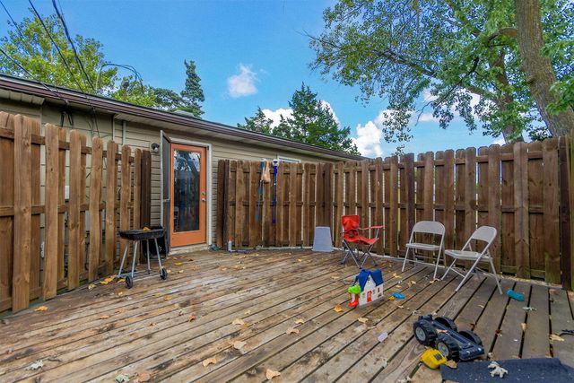 2420 WHITE GATE DR, Columbia, MO 65202