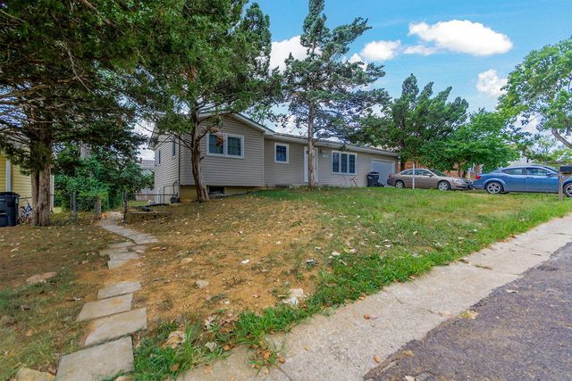 2420 WHITE GATE DR, Columbia, MO 65202