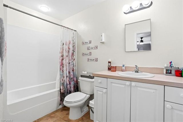 2601 67th ST W, Lehigh Acres, FL 33971