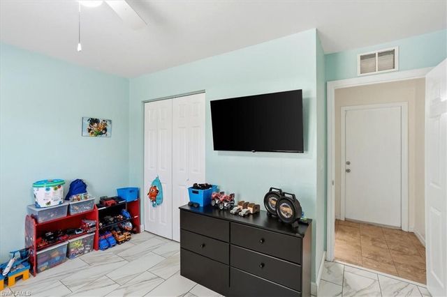 2601 67th ST W, Lehigh Acres, FL 33971