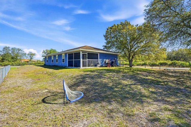 2601 67th ST W, Lehigh Acres, FL 33971