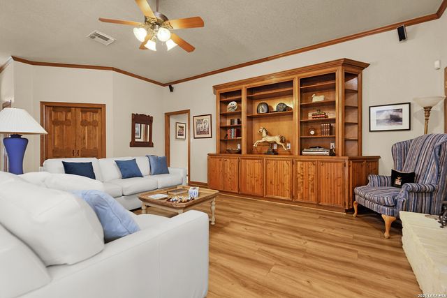 343 Lorne, Canyon Lake, TX 78133