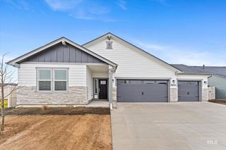 5621 E Lekeitio Village Dr, Nampa, ID 83687