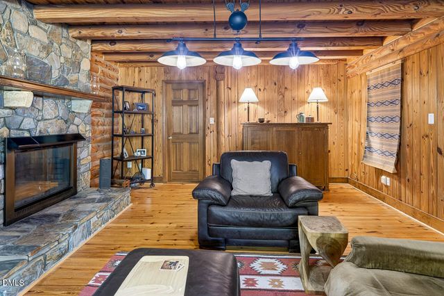 2300 Western Park Lane, Hillsborough, NC 27278