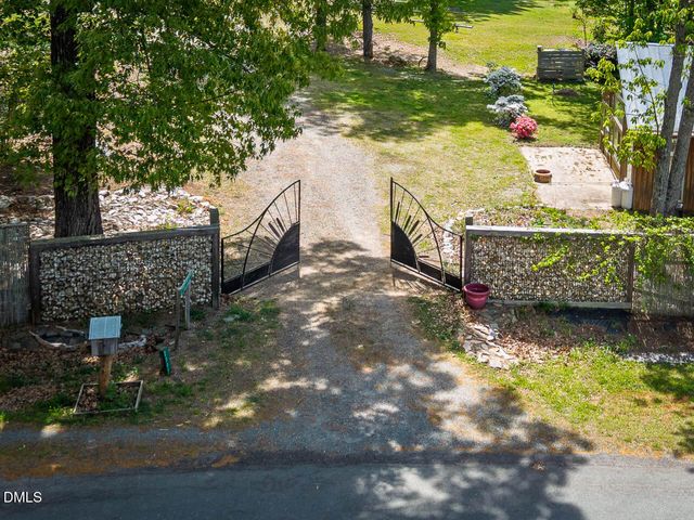 2300 Western Park Lane, Hillsborough, NC 27278