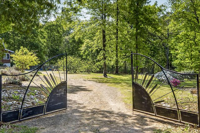 2300 Western Park Lane, Hillsborough, NC 27278