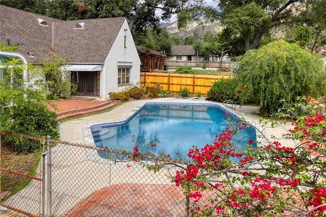 2360 Morslay, Altadena, CA 91001