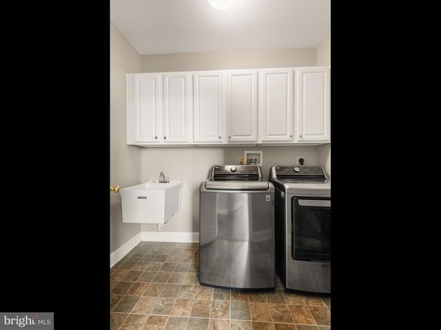 248 COLERIDGE LN, Coatesville, PA 19320