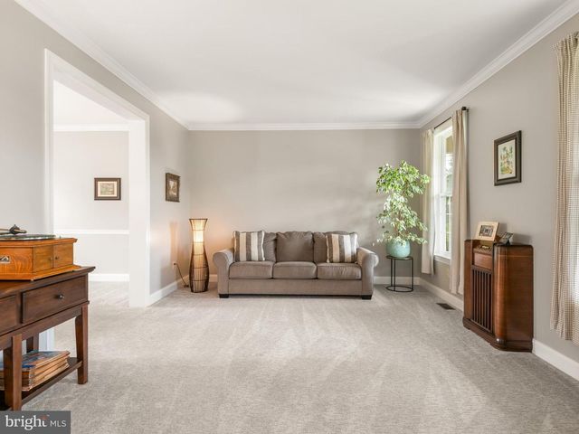 248 COLERIDGE LN, Coatesville, PA 19320