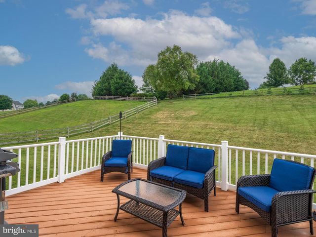 248 COLERIDGE LN, Coatesville, PA 19320