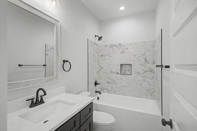 106 Stonebrook Dr, Shelbyville, TN 37160