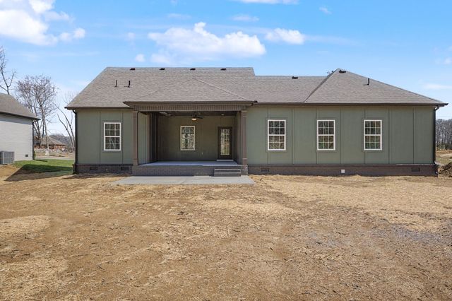 106 Stonebrook Dr, Shelbyville, TN 37160