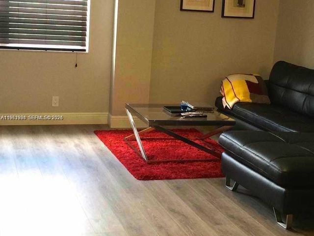 1881 Middle River Dr 604, Fort Lauderdale, FL 33305