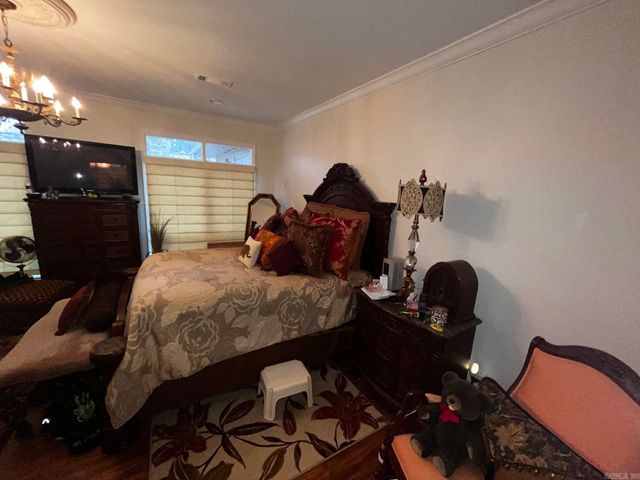 51 Hunters Green Circle, Little Rock, AR 72211