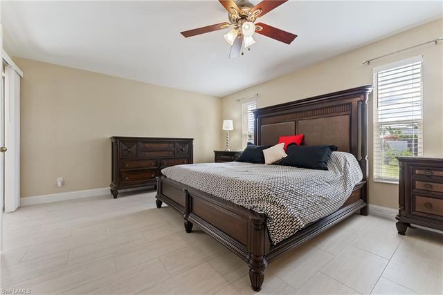 1127 SW 29th ST, Cape Coral, FL 33914