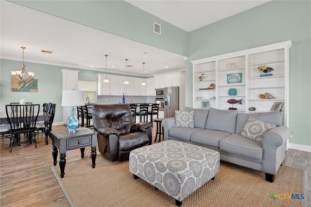 838 Rattlesnake Point Road, Rockport, TX 78382
