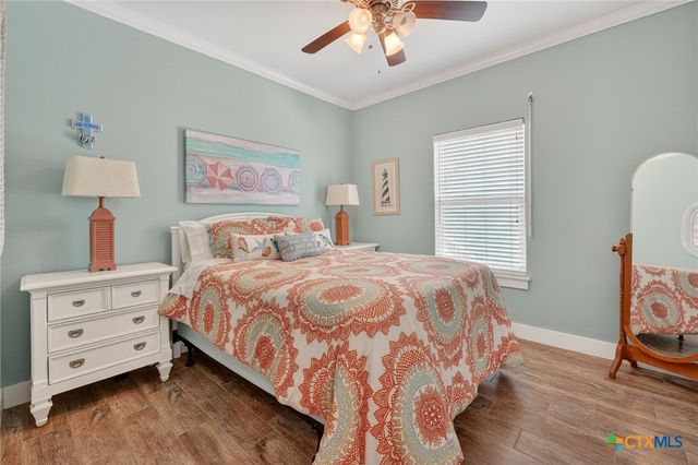 838 Rattlesnake Point Road, Rockport, TX 78382