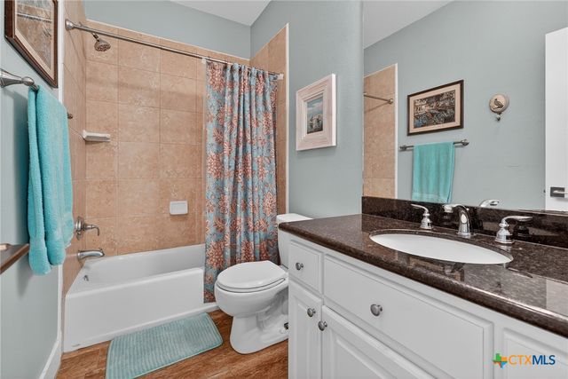 838 Rattlesnake Point Road, Rockport, TX 78382