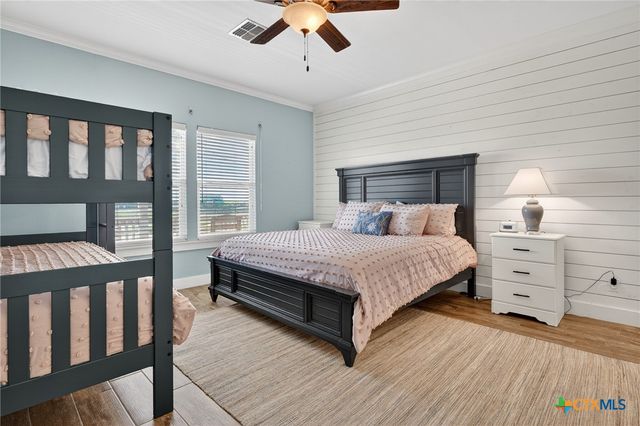 838 Rattlesnake Point Road, Rockport, TX 78382
