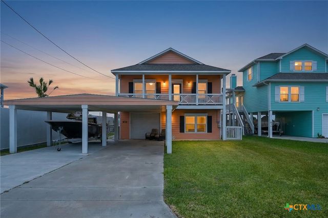 838 Rattlesnake Point Road, Rockport, TX 78382