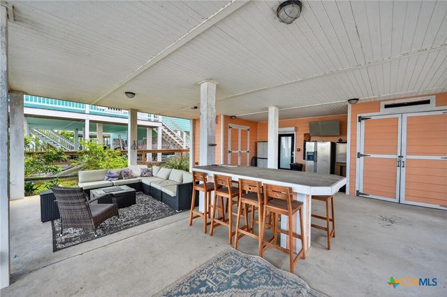 838 Rattlesnake Point Road, Rockport, TX 78382