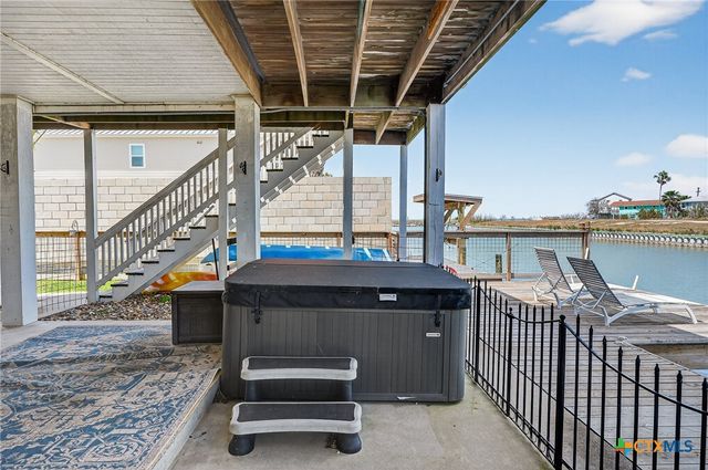 838 Rattlesnake Point Road, Rockport, TX 78382