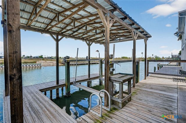 838 Rattlesnake Point Road, Rockport, TX 78382