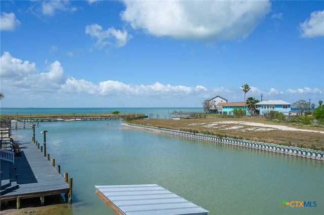 838 Rattlesnake Point Road, Rockport, TX 78382