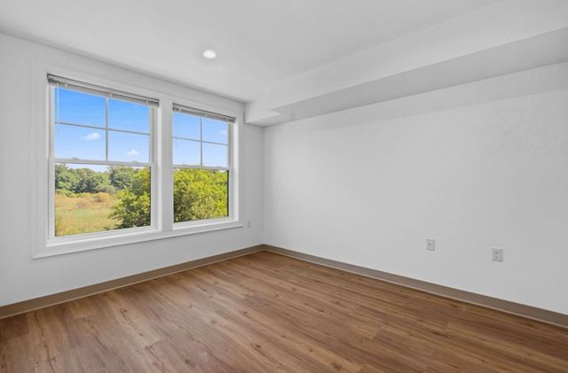 26 Union St 202, Natick, MA 01760