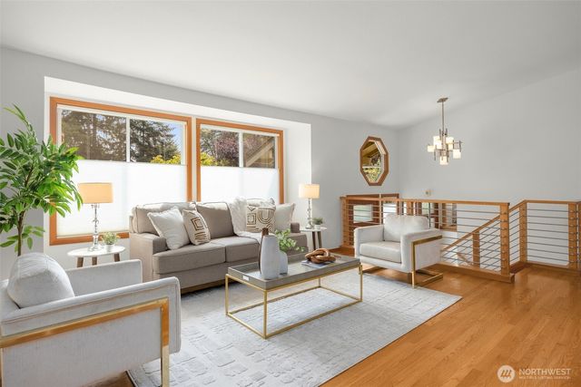 10821 181st Avenue NE, Redmond, WA 98052