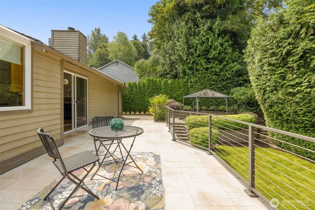 10821 181st Avenue NE, Redmond, WA 98052