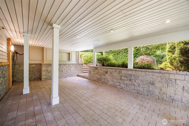 10821 181st Avenue NE, Redmond, WA 98052